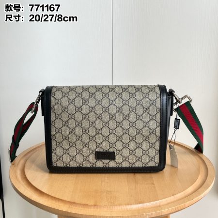 Gucci Supreme Canvas Bag - Image 2