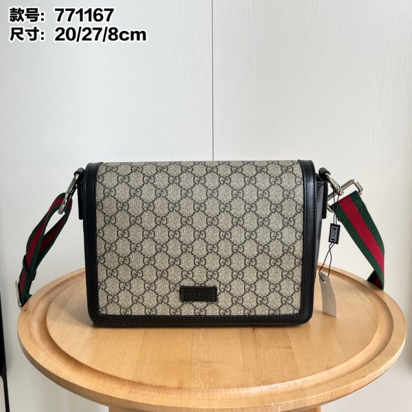 Gucci Supreme Canvas Bag