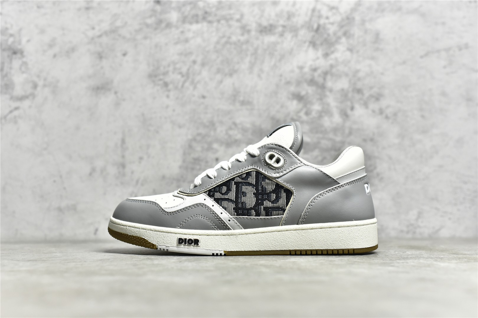 Dior B27 Sneakers Low-Top Gray (AA Version) - Image 1