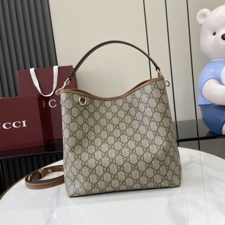 GG Emblem Medium Bucket Bag