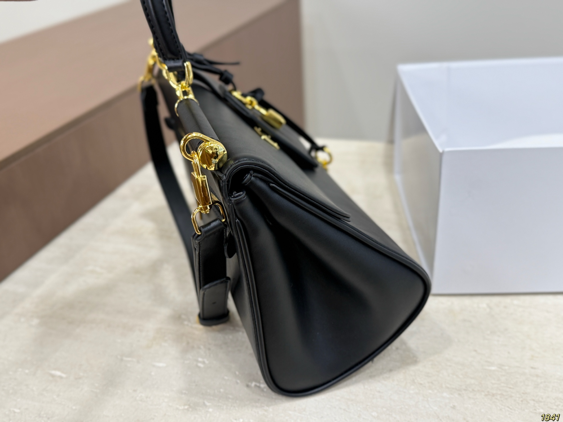 Dolce&Gabbana Large Sicily Handbag - Image 7