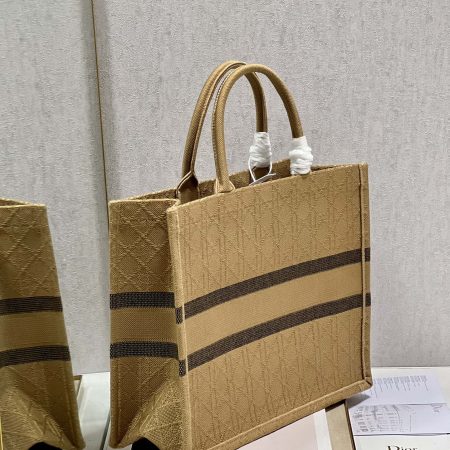 Dior Book Tote Large Natural Cannage Raffia - Image 7