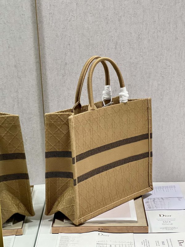 Dior Book Tote Large Natural Cannage Raffia