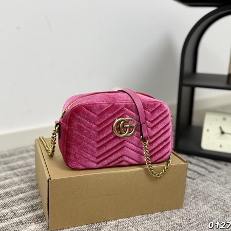 Gucci Velvet Camera Bag - Image 3