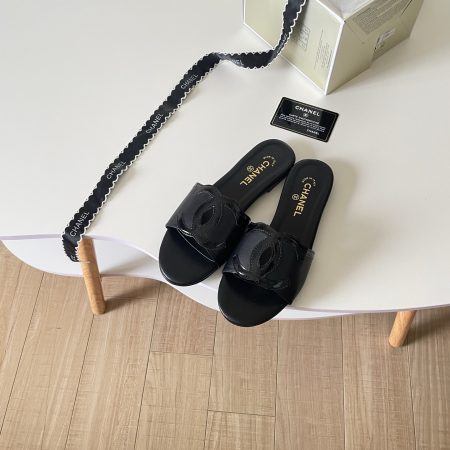 Chanel 26P Double C Two-Tone Flat Slippers - Image 15