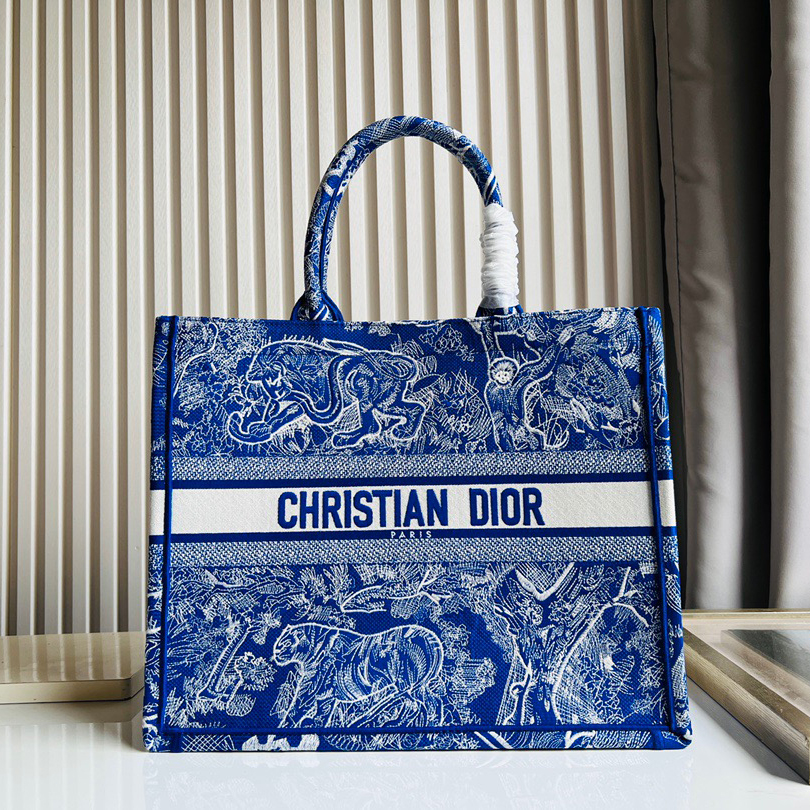 Dior Medium Book Tote - Image 12