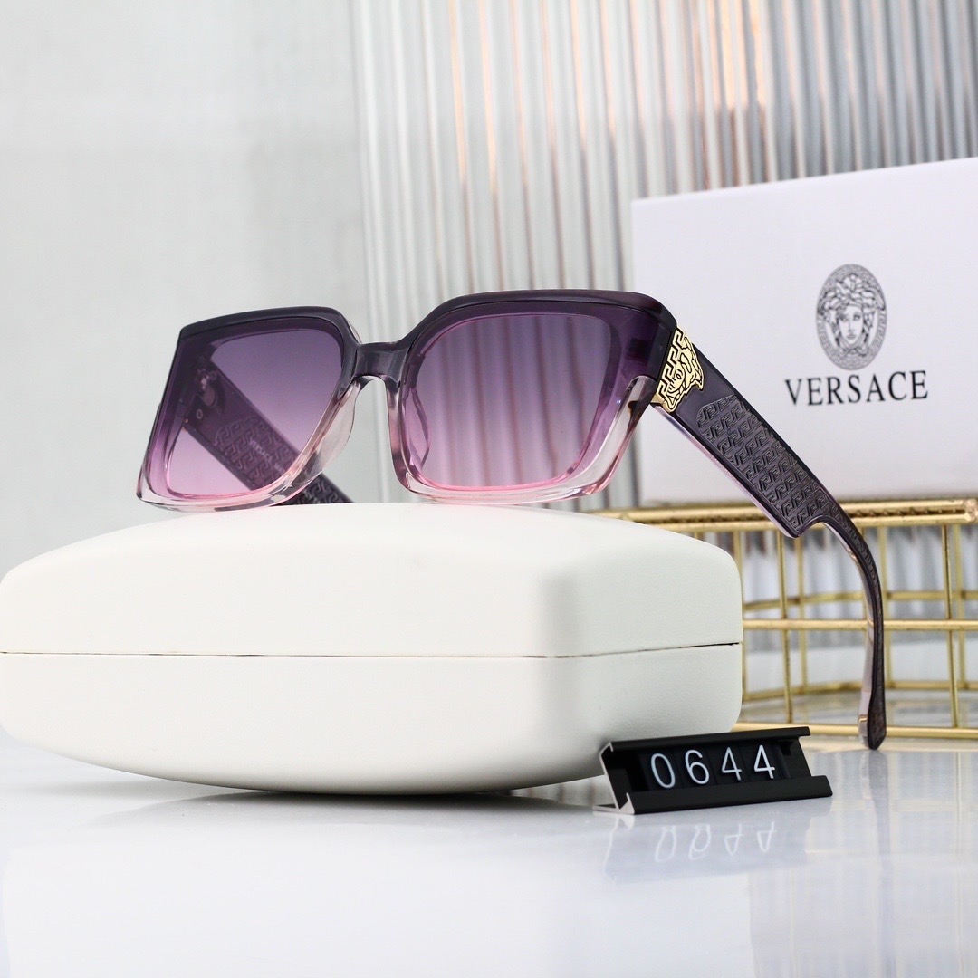 Versace Fashionable Sunglasses - Image 8