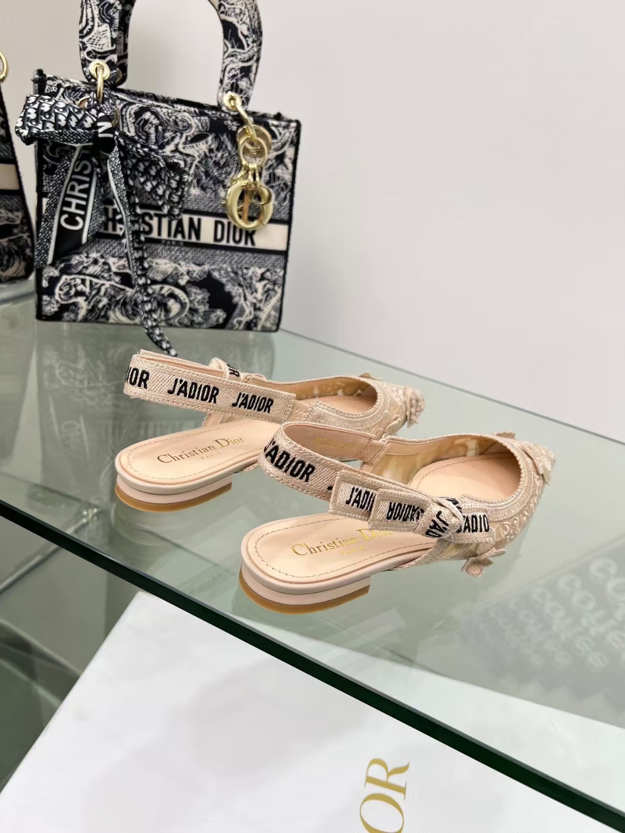 Dior Embroidered Sandals Slingback Flat Mules Pump Pink - Image 9