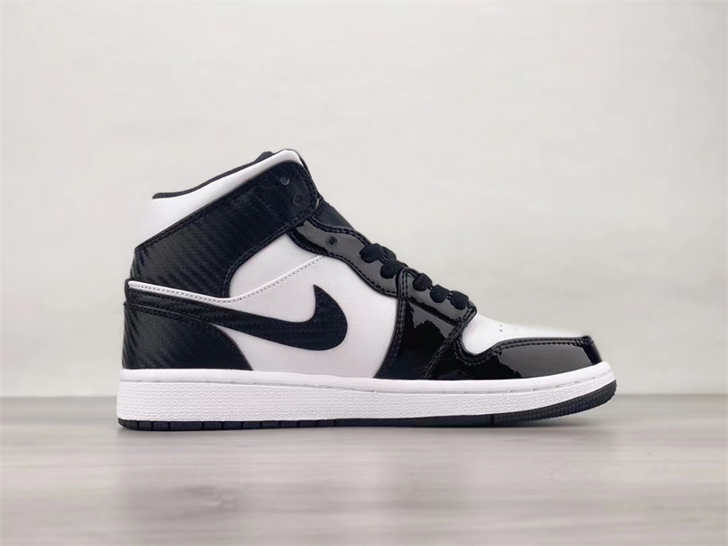 Jordan 1 MidCarbon Fiber DD1649-001 - Image 3