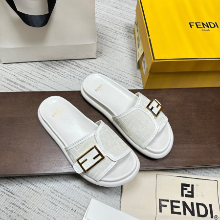 Fendi Leather Comfort Goes With Everything Shoes Sandal - Image 3