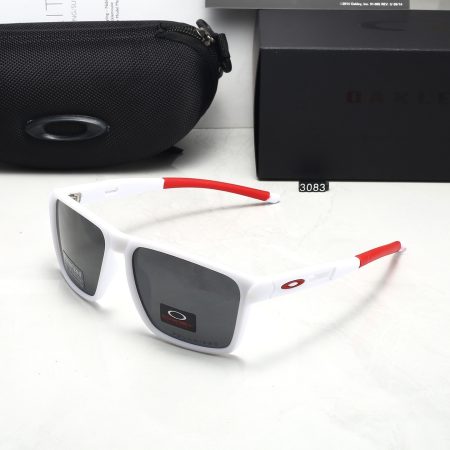 Oakley Fashionable Sunglasses - Image 4
