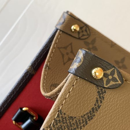 LV Onthego MM Bag - Image 5