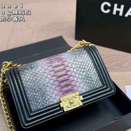 Chanel Le Boy Bag - Image 6