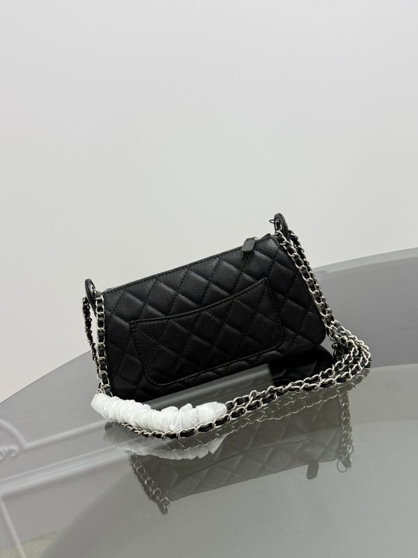 Chanel Caviar Qulited Purse with Chain