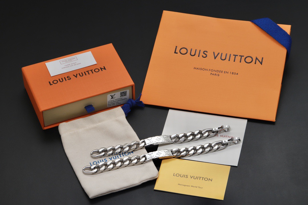 LV Monogram Chain Bracelet S00 - Image 2