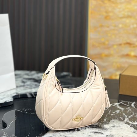 Coach Carmen Crescent Bag - Image 4