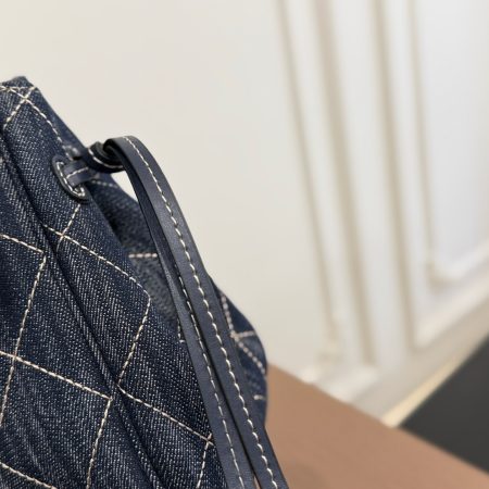 Chanel Denim Underarm Bag - Image 5
