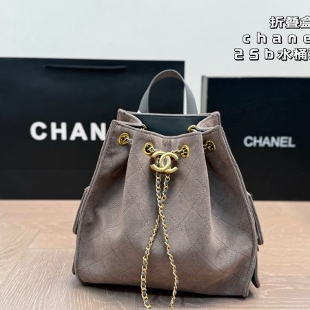 CHANEL  Chain Shoulder Bag - Image 3