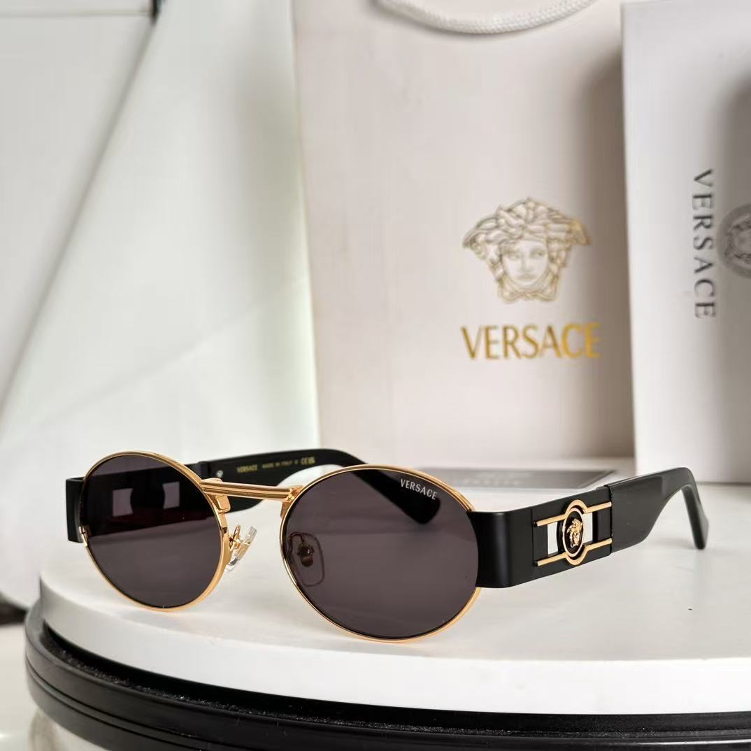 Versace Square Frame Sunglasses Top Quality - Image 1
