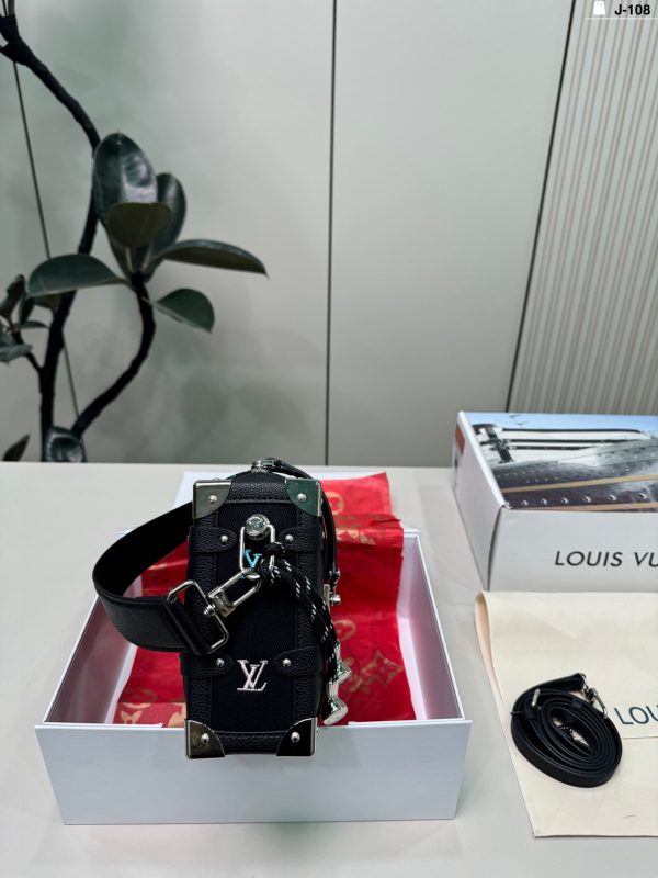 LV Side Trunk Bag
