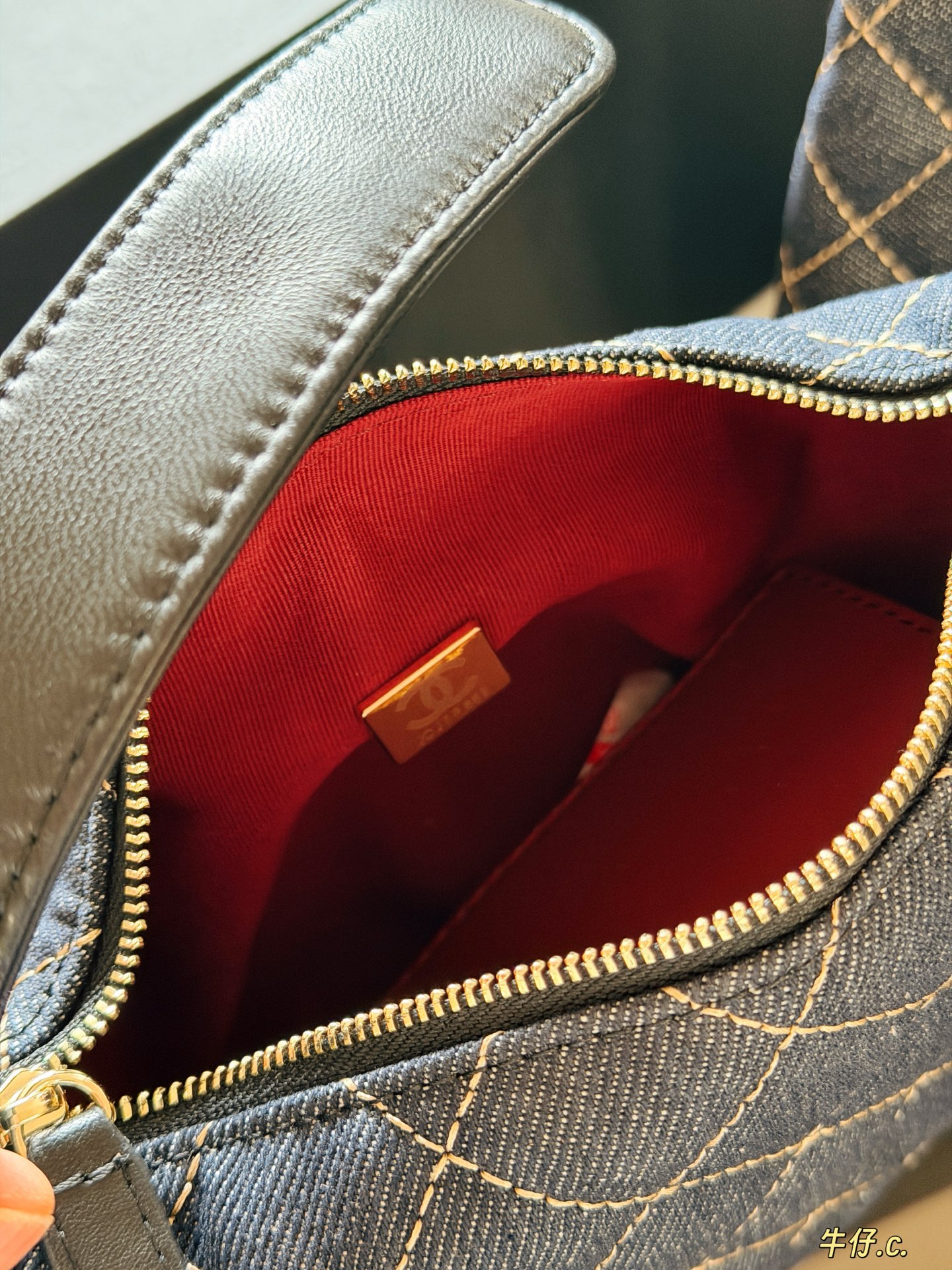 Chanel Denim Quilted Hobo Clutch With Chain Bag - Image 8