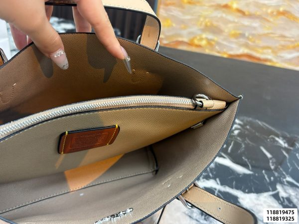 Coach Mollie Tote Bag