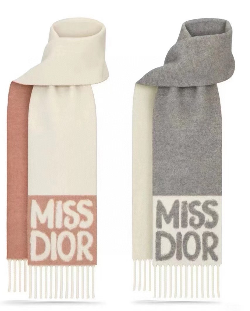 DIOR Winter Bestselling Cashmere Scarf - Image 1