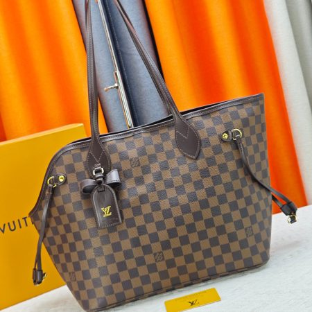 LV Neverfull Tote Bag New Collection - Image 4