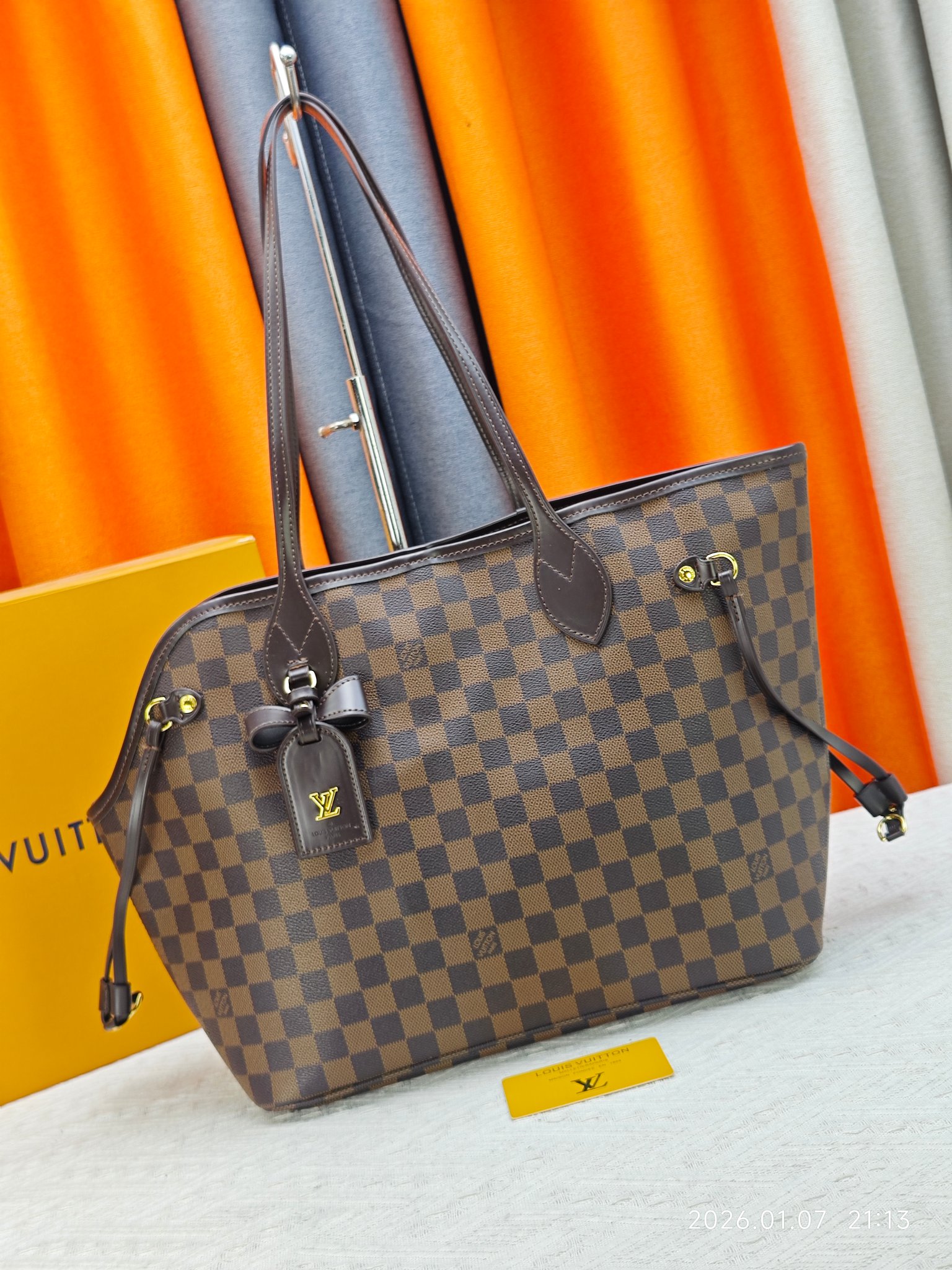 LV Neverfull Tote Bag New Collection - Image 4