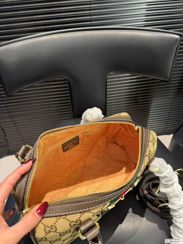 Gucci Handle Bag