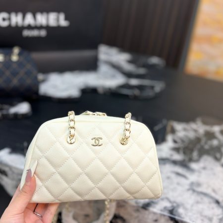 Chanel Clutch With Chain Bag - Image 4