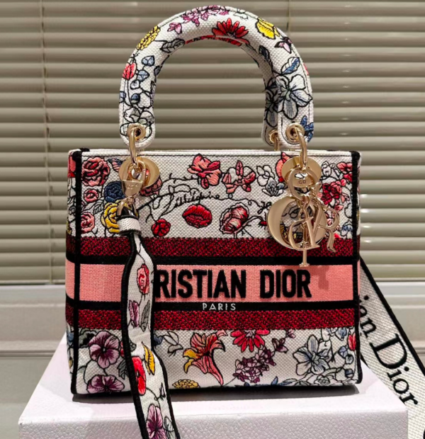 Dior The LADY D-LITE Bag Collection