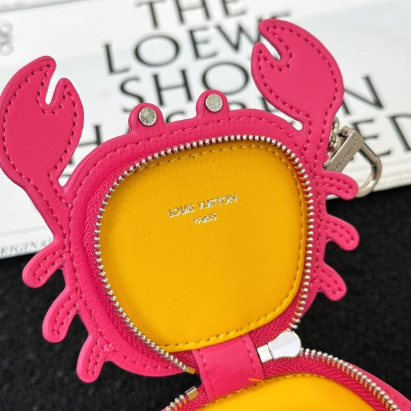 LV  Accessories
