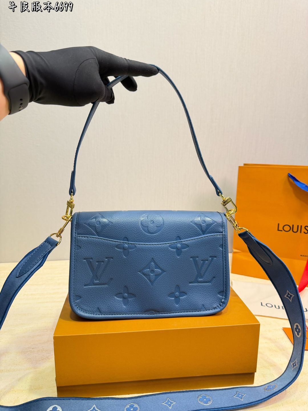 LV Diane Monogram Empreinte Bag - Image 4