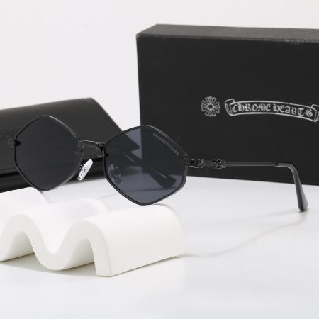 Chrome Hearts Fashionable Sunglasses - Image 5