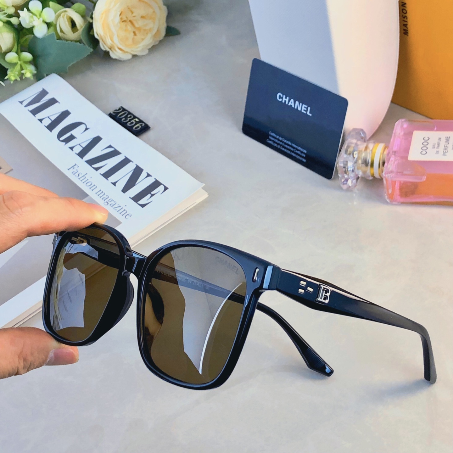 Chanel Fashionable Sunglasses - Image 3