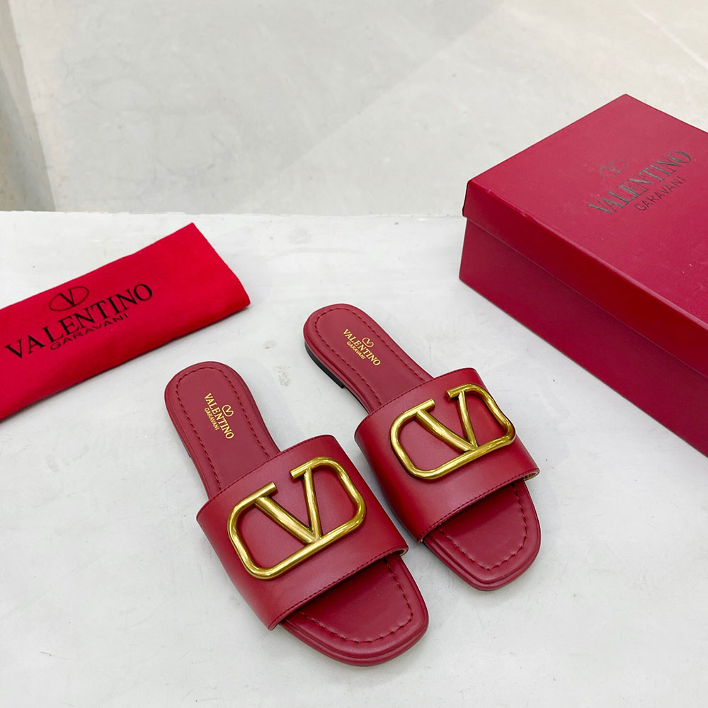 Valentino Leather Casual Fashion Flip-Flops Slide Sandal - Image 5