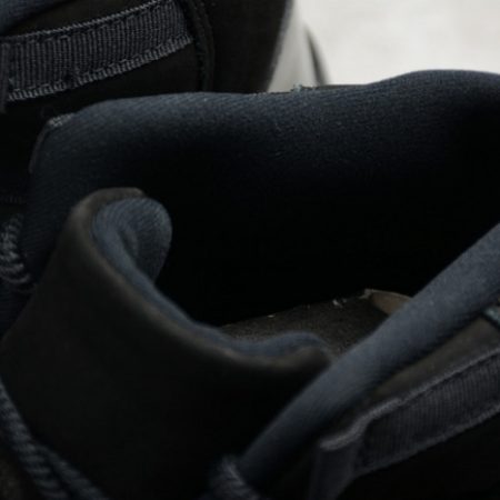 Air Jordan 11 Cap and Gown black 378037-005 - Image 9