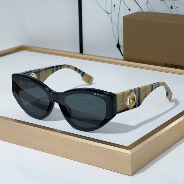 Buberry  Mirror leg Hollowed out Logo  Sunglasses Top quality