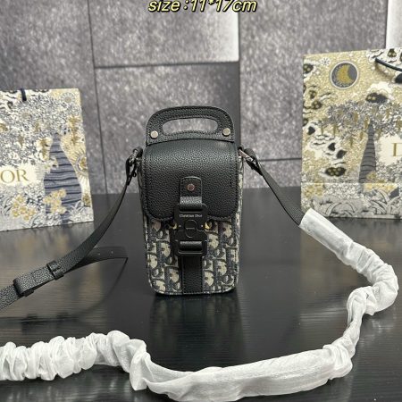 Dior Oblique GrainedCalfskin Vertical Saddle Bag - Image 2