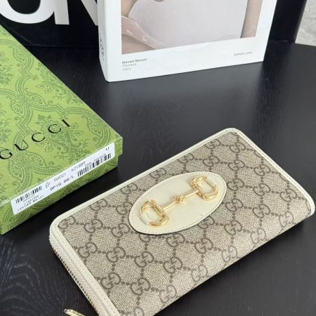 Gucci Zipper Wallet - Image 3