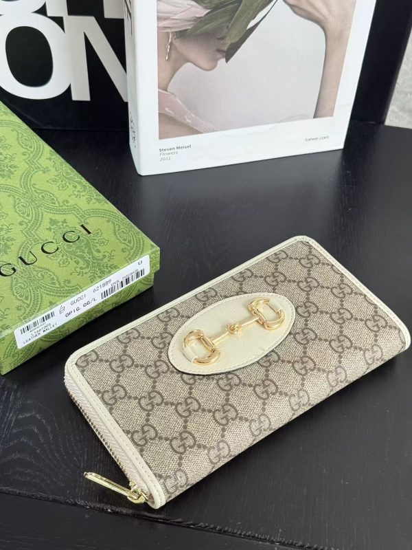 Gucci Zipper Wallet