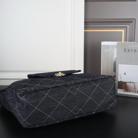 Chanel 25C Denim Bag - Image 5