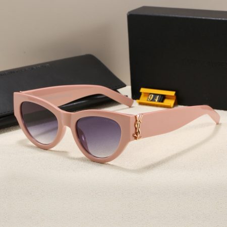 Saint Laurent Fashionable Sunglasses - Image 6