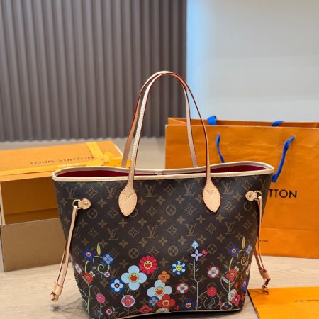 LV x TM Neverfull MM Monogram Bag - Image 4