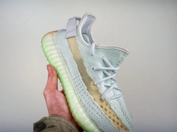 Yeezy350 Boost V2 “ Hyperspace"