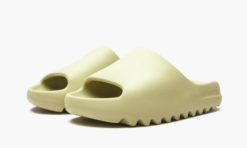 Yeezys Slide “ Desert Sand" - Image 2