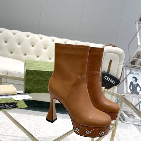 Gucci Janaya Chunky-Heeled Boots