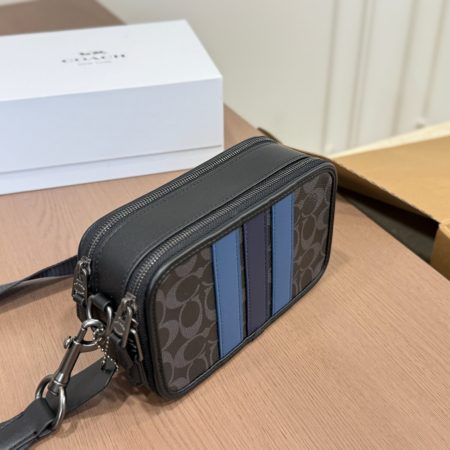 Coach Camera Bag - Image 7