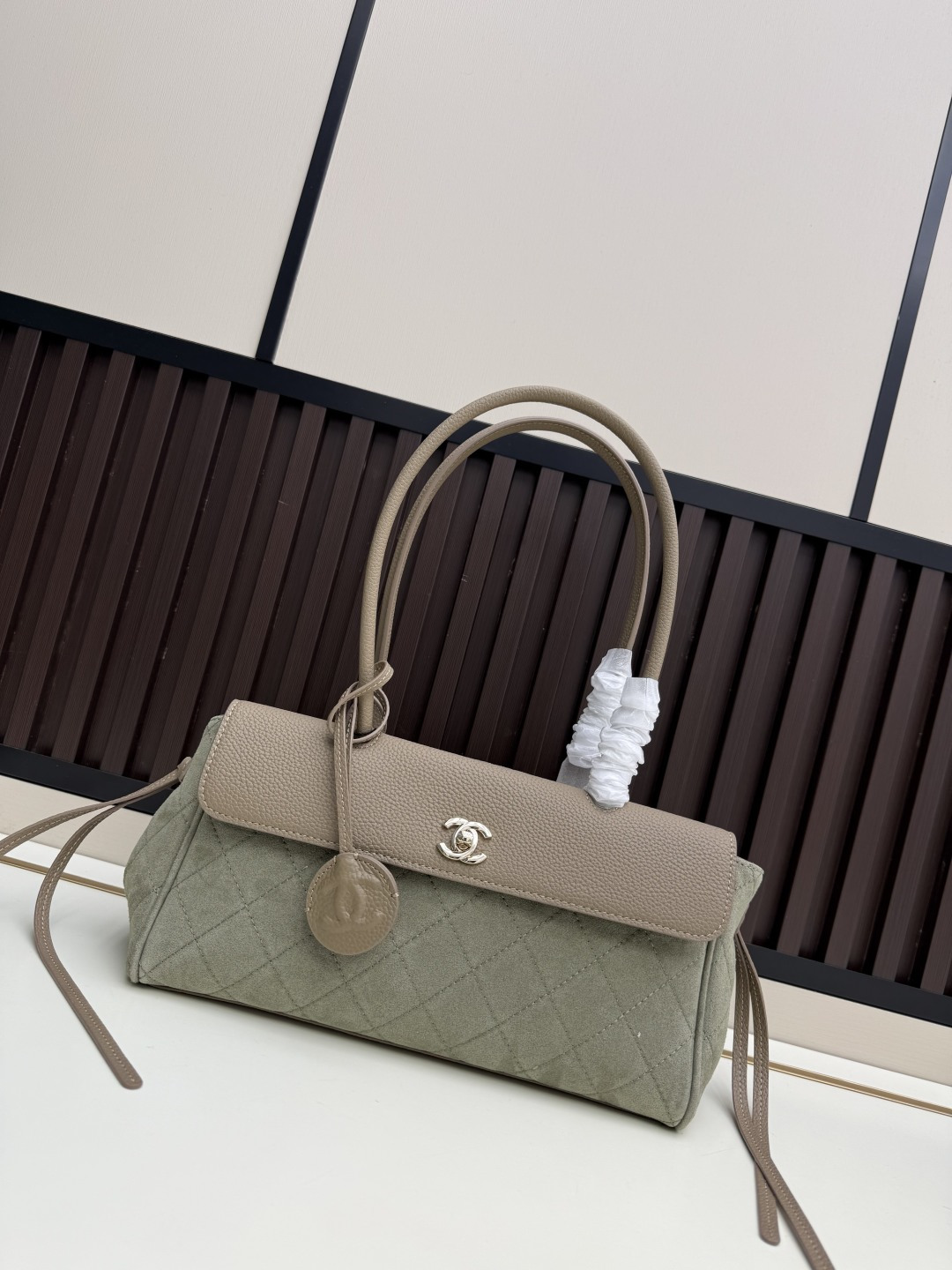 Chanel Togo Cowhide Tote Bag - Image 6